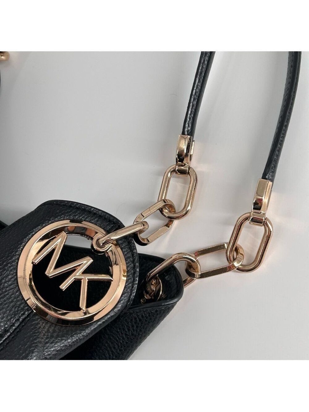 Michael Kors Lillie Large Black Pebbled Leather Shoulder Bag - Picture 10 of 16
